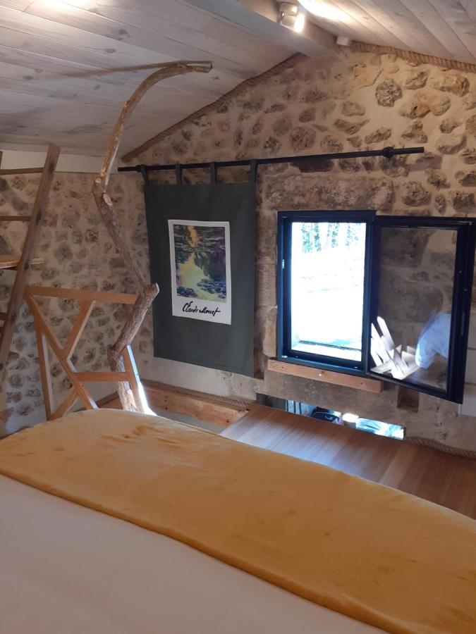 Le Gite De La Cabane De L'Oiseau Couze-et-Saint-Front Luaran gambar