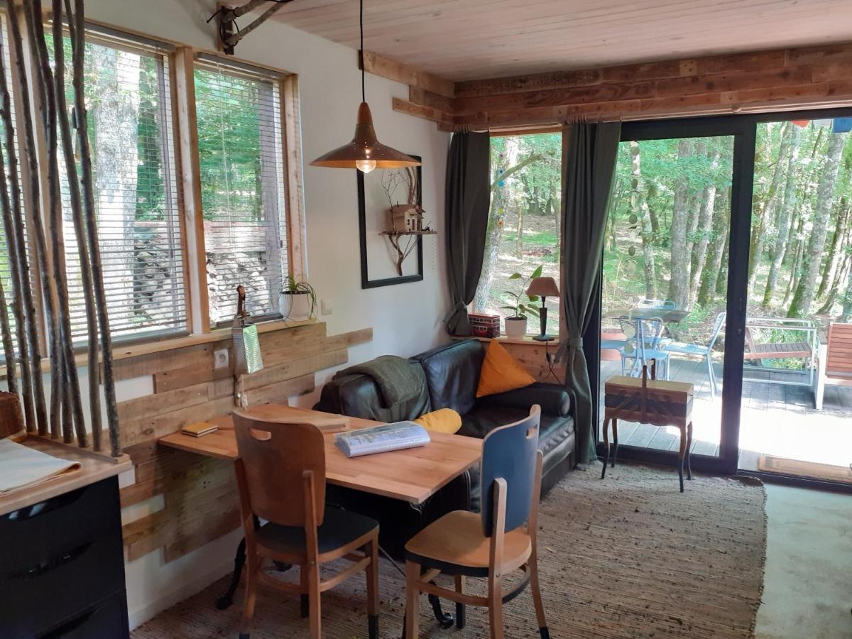 Le Gite De La Cabane De L'Oiseau Couze-et-Saint-Front Luaran gambar