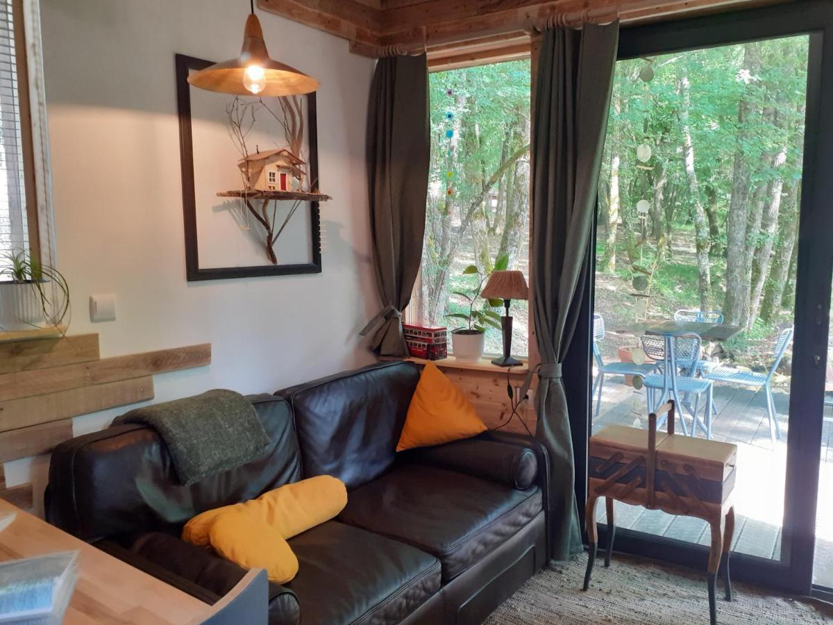 Le Gite De La Cabane De L'Oiseau Couze-et-Saint-Front Luaran gambar
