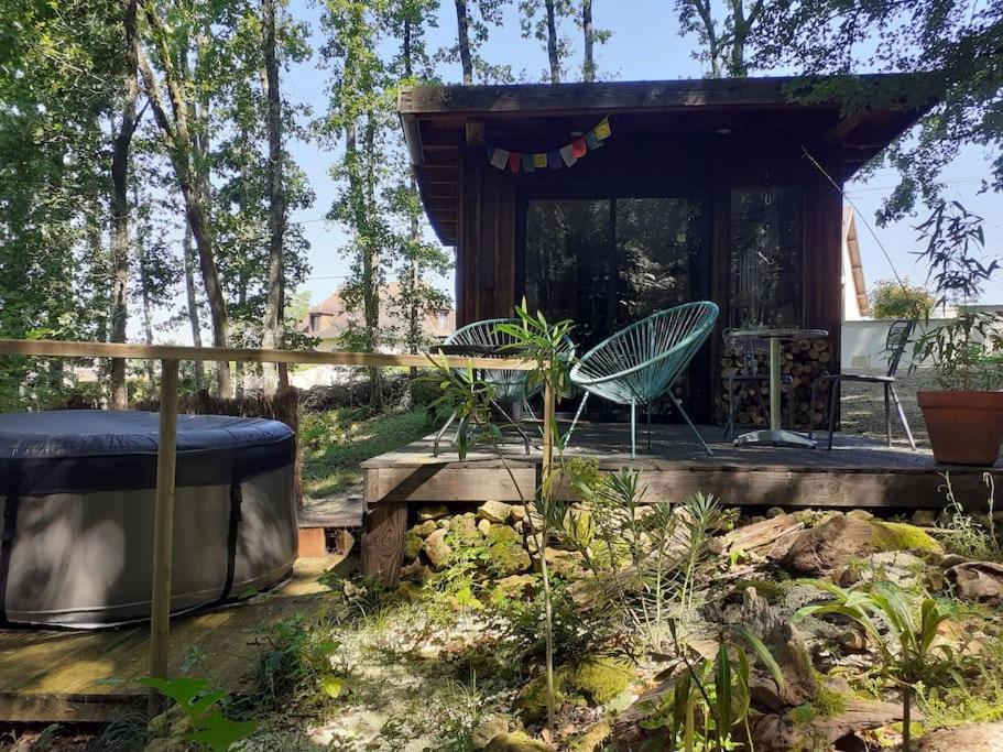 Le Gite De La Cabane De L'Oiseau Couze-et-Saint-Front Luaran gambar