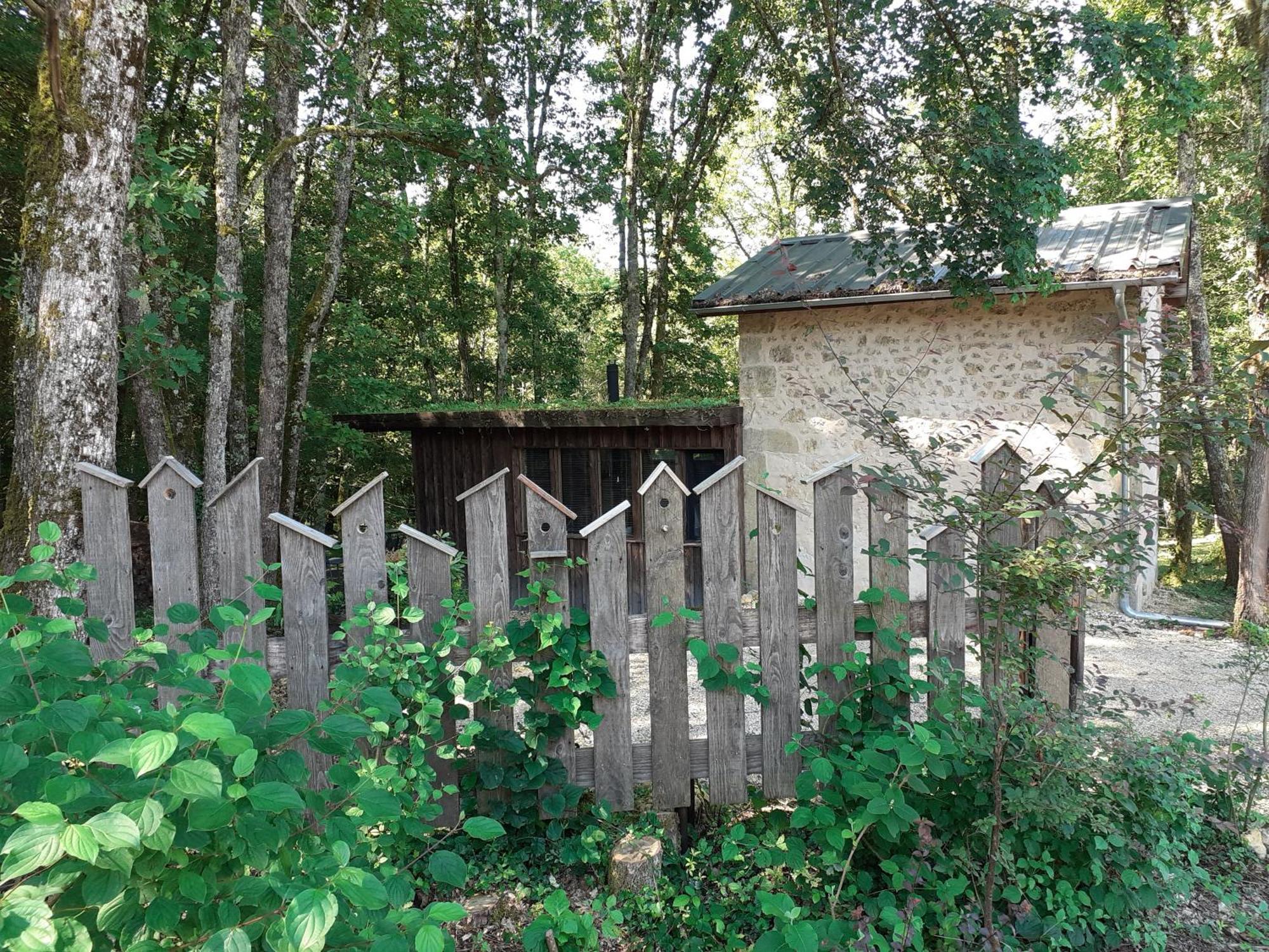 Le Gite De La Cabane De L'Oiseau Couze-et-Saint-Front Luaran gambar