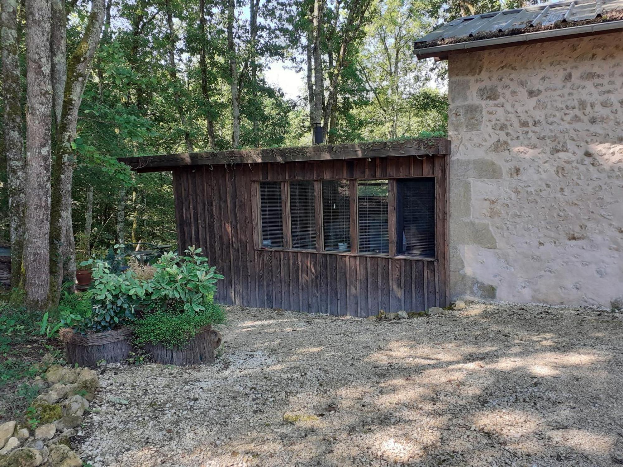Le Gite De La Cabane De L'Oiseau Couze-et-Saint-Front Luaran gambar